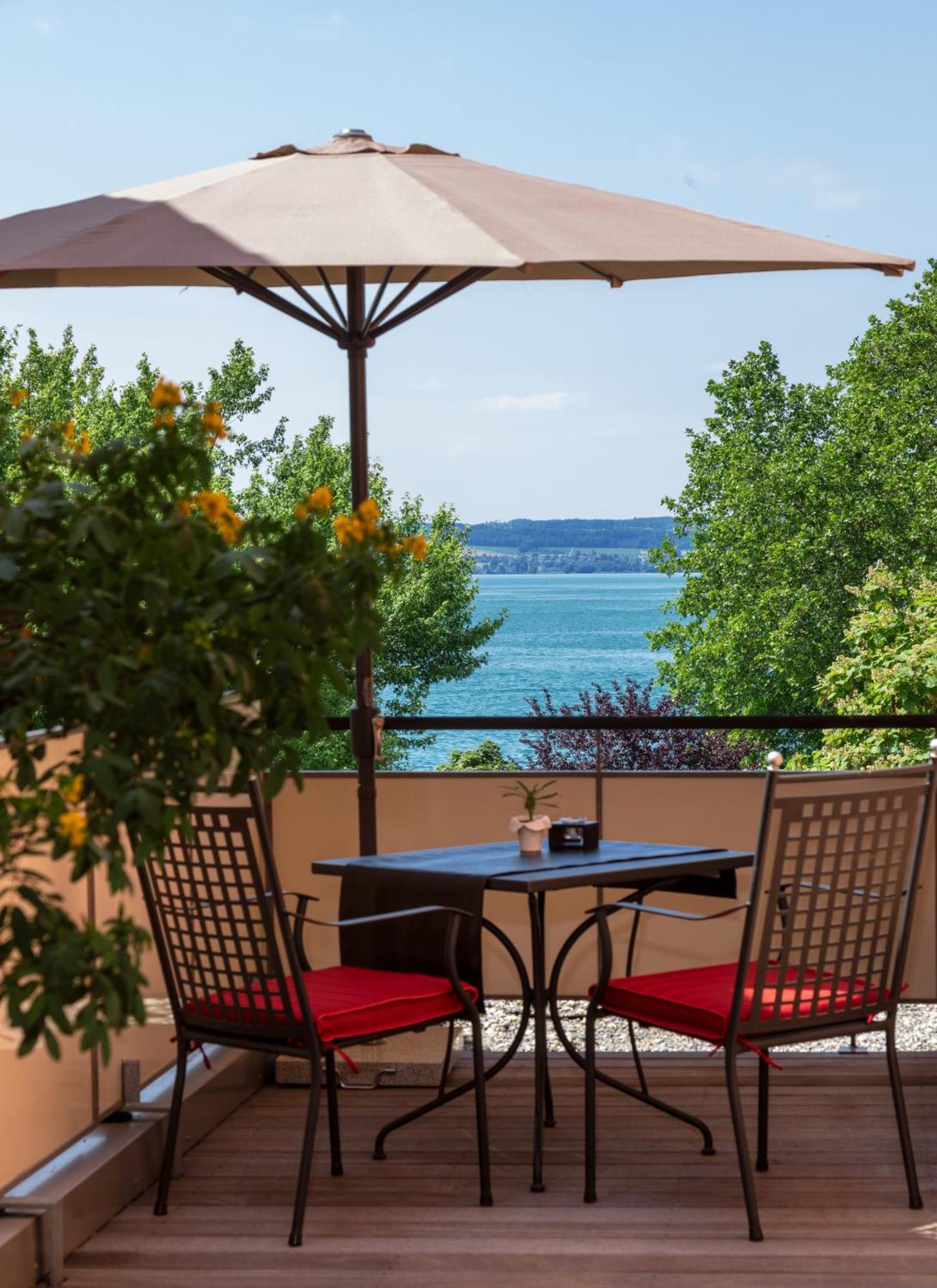 Romantik Hotel Residenz Am See Меерсбург Экстерьер фото